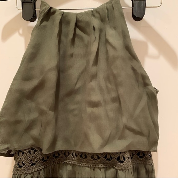 Cute olive green dress with lots of detailing. Excellent condition, size… - Picture 2 of 4
